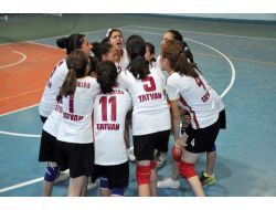 Tatvan’da Voleybol Turnuvası Finali Yapıldı