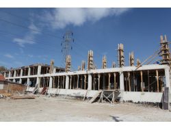 Kamyoncular İçin Modern Garaj İnşa Ediliyor