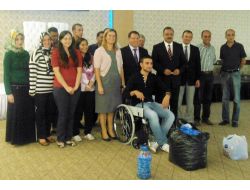 Kursiyerler Mavi Kapak Toplayarak Bir Engelliyi Sevindirdi