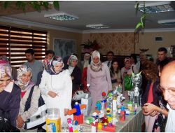 Yıldırımlı Miniklerin Geometrik Robot Sergisi Yoğun İlgi Gördü