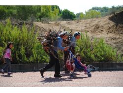 Havalar Serinledi, Antalya'da 3 Kuşak Bir Arada Odun Taşıyor