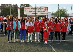 Cumhuriyet Kriket Turnuvası'nın Şampiyonu Keçiören Bağlumspor