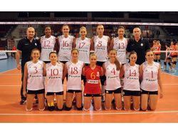 Bayanlar Voleybolda Süper Kupa, Eczacıbaşı Vitra'nın Oldu