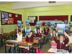 Sgk, Çocuklarda Sosyal Güvenlik Bilinci Oluşturmak İçin Kitap Dağıtıyor