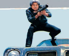 Cüneyt Arkın Belçika'da haber oldu