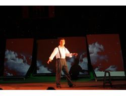 Mesut İnsanlar Fotoğrafhanesi Seyirciyle Buluşuyor