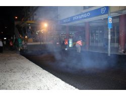 Büyükşehir Belediyesi Ekiplerinin Gece Mesaisi