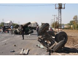 İki Römorku Paramparça Eden Tır, 250 Metre Sonra Durabildi