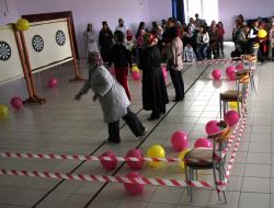 Lara Koleji Velisi Anneler Kıyasıya Yarıştı