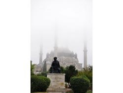 Selimiye Camii Sis İçinde Kayboldu