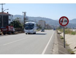 Gençlerin Ralli Alanı Haline Gelen Yoldaki Kazalar, Tepki Çekiyor