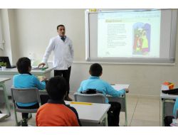 Van Özel Çınar Koleji'nde Seçmeli Kürtçe Dersi 14 Öğrenci İle Başladı