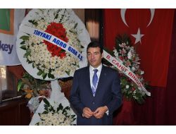 Sadık Karakan, İkinci Kez Hokey Federasyon Başkanlığı'na Seçildi