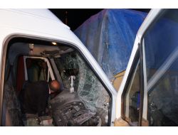 Ağır Yaralı Sürücü Sıkıştığı Yerden Güçlükle Çıkarıldı