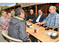 Başkan Ak, Vatandaşla Çay Sohbetlerinde Buluşuyor