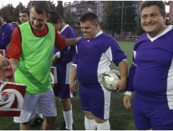 Zihinsel Engelliler Protokole Karşı: 8-6