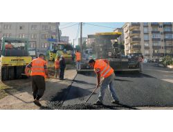Trabzon'da Köseoğlu Caddesi Yeniden Asfaltladı