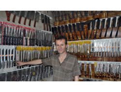 Midyat'ta Bıçak Bileyicilerin Bayram Mesaisi Başladı