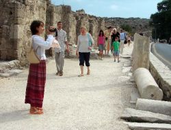 Rus Turistler, Harcamada Kısıtlamaya Gitse De Tatil Yapmaktan Vazgeçmiyor