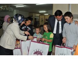 Keçiören'de Bayram Öncesi İhtiyaç Sahiplerine Giysi Yardımı