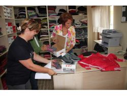 Sevgi Çemberi, İhtiyaç Sahibi Ailelere Yardım Elini Uzattı