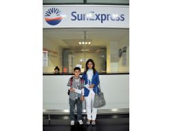 Vanlı Depremzede Geray Kardeşler, Bayrama Sun Express İle Uçtu