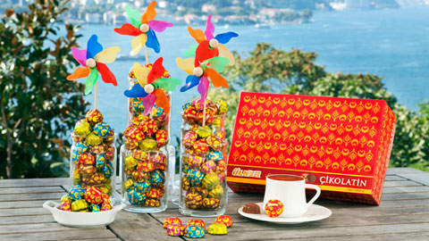 Ülker Çikolatin ile avuç avuç bayram mutluluğu