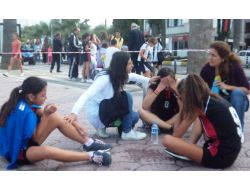 Kuşadası’ndaki Koşuda Bazı Öğrenciler Fenalaştı