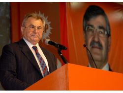 Kktc’de İktidar Partisindeki Liderlik Koltuğunu İrsen Küçük Güçlükle Korudu