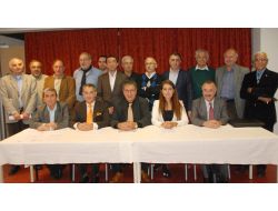 Hollandalı Türkler Anadilde Eğitim İçin Hukuk Mücadelesi Başlattı