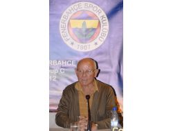 Ael: Uefa Tarafından Tanınan Ülkenin Bayrağını Engelleme Girişimimiz Olamaz