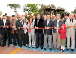 Belediye'den Çiçekli Mahallesi'ne Muhtarlık Binası, Pazar Yeri Ve Park