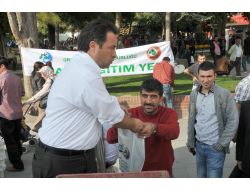 Çorum'da Bayrama Özel Fidan Dağıtıldı