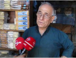 Bıçaklar Kurbanlıklar İçin Bileniyor