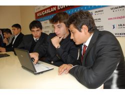 Yaşları Küçük Ama Bm Aracılığıyla Dünya Sorunlarına Çözüm Üretiyorlar