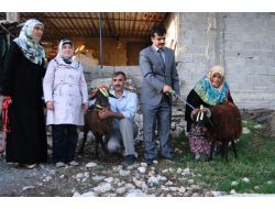 Kur'an Kursu Öğrencilerinden Yoksul Ve Engelli İki Öğrenciye Koç