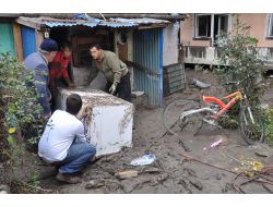 Büyükkarıştıran’da Sel Geride Enkaz Yığınları Bıraktı