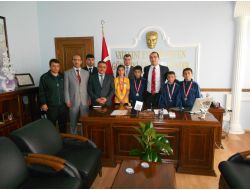 Kaymakam Taşolar, Başarılı Sporcuları Kutladı