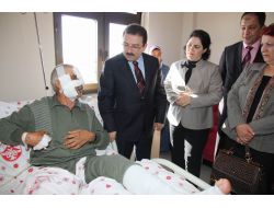 Vali Altınok, Hastalar İle Yaşlı Ve Çocukların Bayramını Kutladı