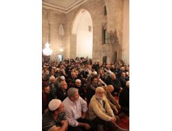 Osmanlı Başkenti Bursa'da Tarihi Camiler Doldu, Taştı