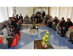 Malatya Valisi Şahin, Çocuklar Ve Yaşlılarla Bayramlaştı