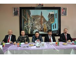 Afyonkarahisar Protokolü, Bayramlaşmada Terörün Sona Ermesi Temennisinde Bulundu