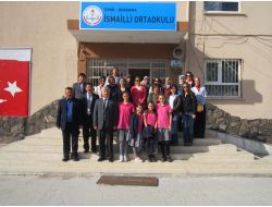 Özel Okuldan Devlet Okuluna Bayramda Yardım Eli