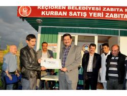 En Temiz Ve En Bakımlı Hayvan Besicisine Belediyeden Plaket