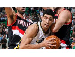 Ersan’lı Bucks Ve Enes’li Jazz Kazandı