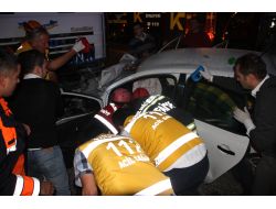 Tır İle Otomobil Çarpıştı: 1 Ağır 2 Yaralı