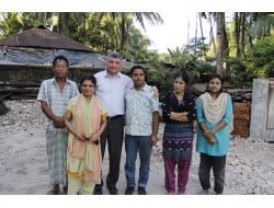 Kamplara Yardıma İzin Vermeyen Bangladeş, Kimse Yok Mu'nun Projelerine Sıcak