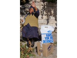 Kimse Yok Mu, Hasan Dede’de Yardım Dağıttı; Alevi Dedesinin Duasını Aldı