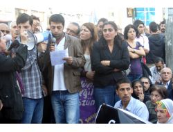 Kadıköy'de Ölüm Orucuna Destek Eylemi