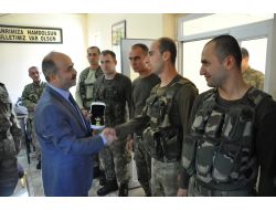 Vali Aydın’dan Mehmetçiğe Bayram Ziyareti